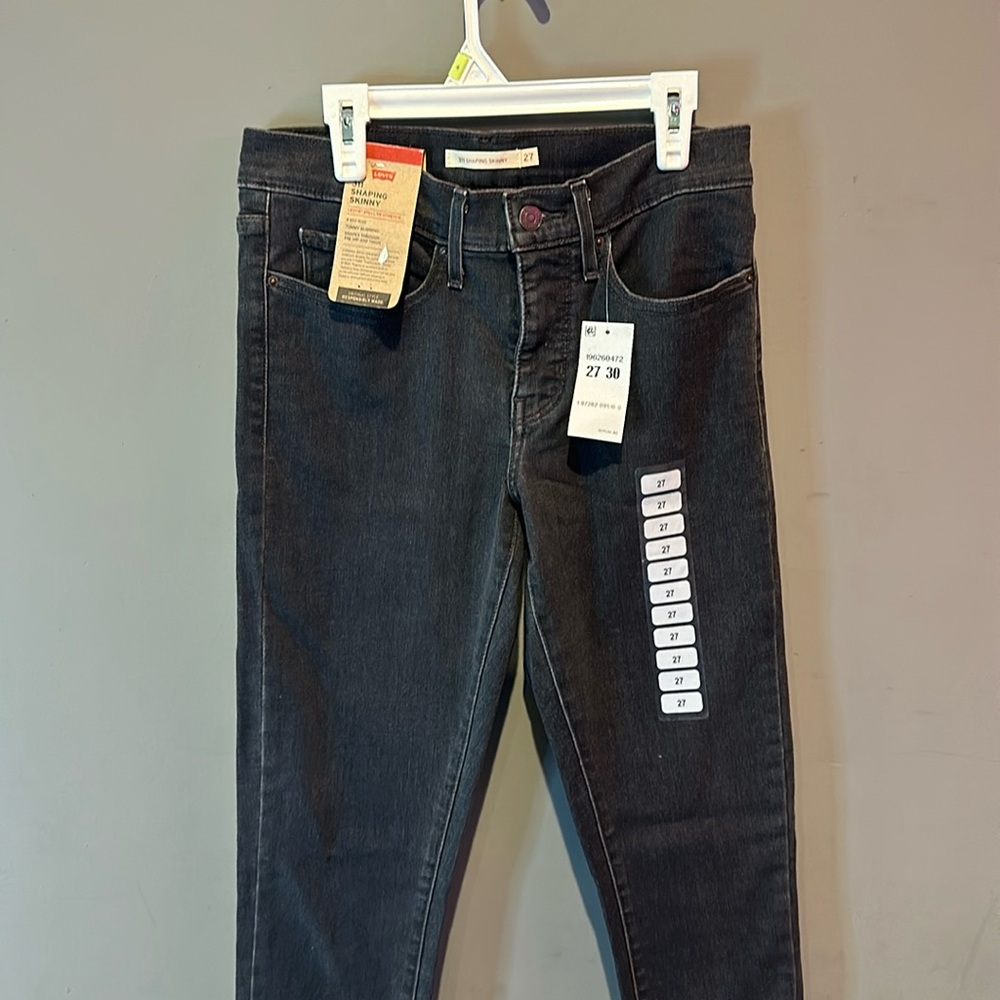 New women’s Levi size 28 311 shaping skinny midrise tummy slimming jeans…